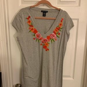 NWOT Pretty Embroidered Tunic/ Dress